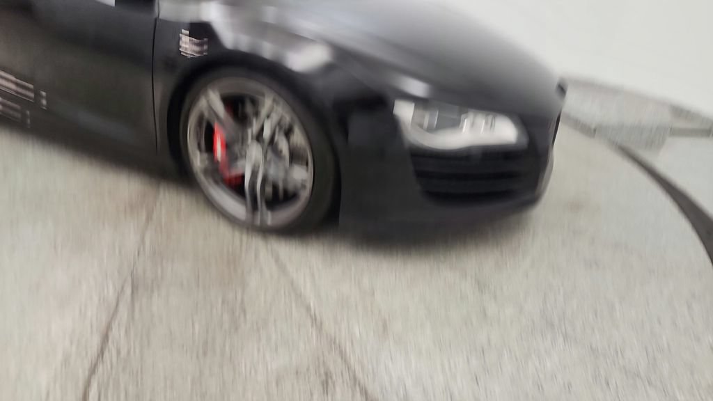 Used 2011 Audi R8 V10 w/ Enhanced Leather Pkg AWD/4WD image 22