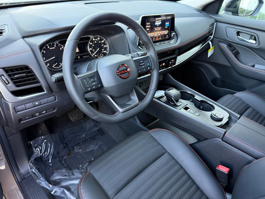 Certified 2026 Nissan Rogue SV image 14
