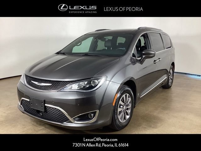 Used 2019 Chrysler Pacifica Touring-L FWD image 1