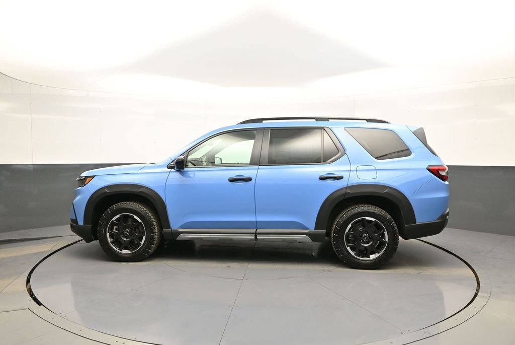 Used 2025 Honda Pilot TrailSport image 9