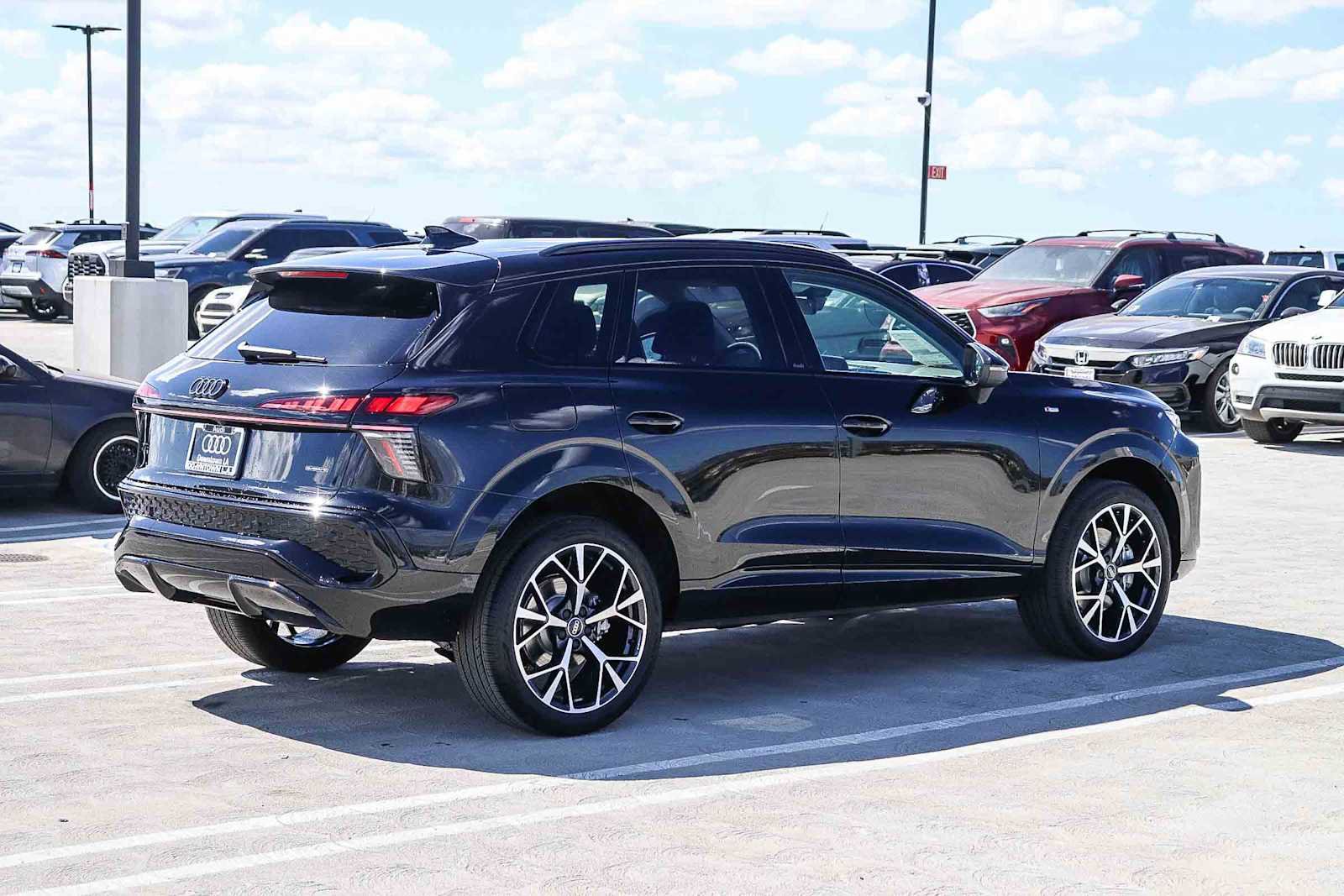 New 2026 Audi Q3 quattro 2.0T AWD/4WD image 4