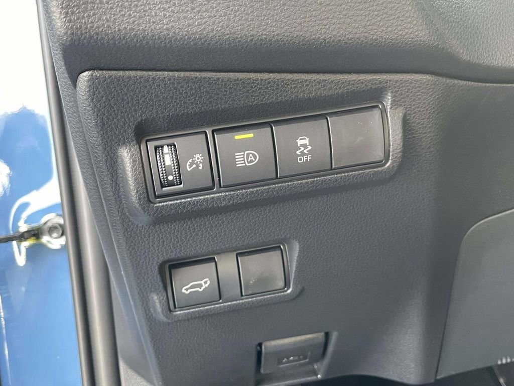 New 2026 Toyota Corolla Cross XLE AWD/4WD image 31