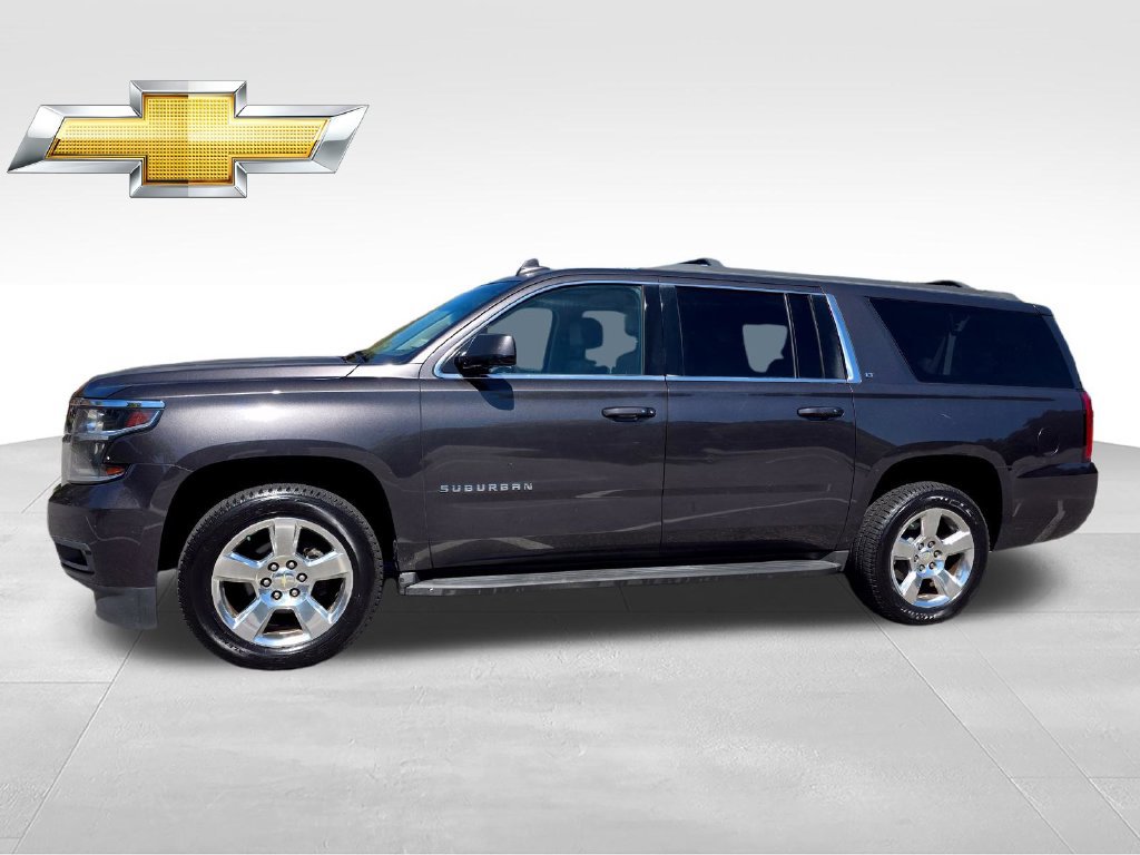 Used 2015 Chevrolet Suburban LT RWD image 3