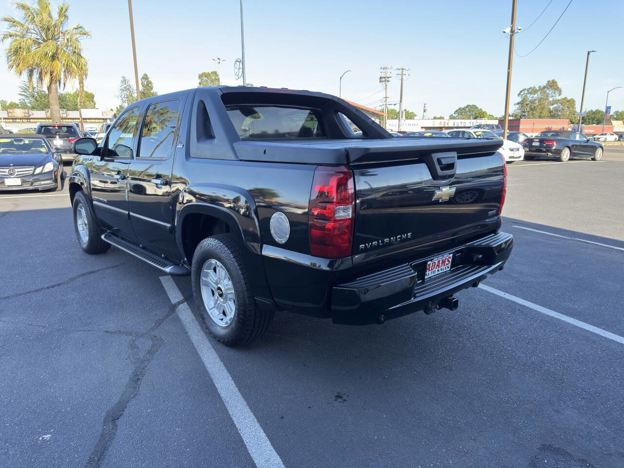 Used 2008 Chevrolet Avalanche LT AWD/4WD image 5