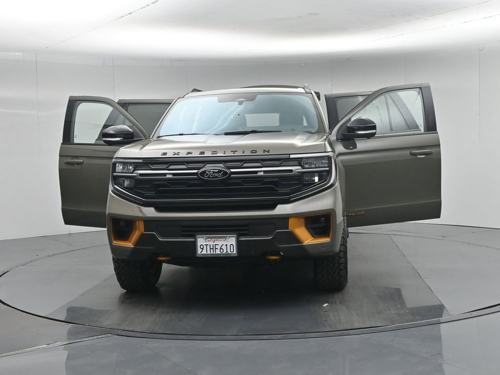 Certified 2025 Ford Expedition Tremor AWD/4WD image 37