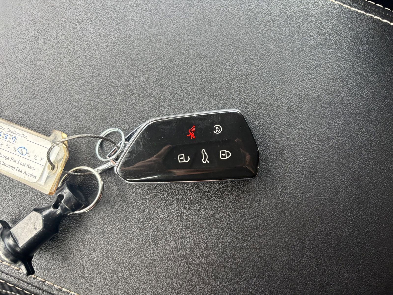 Used 2025 Volkswagen Atlas Cross Sport SE image 22