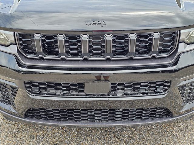New 2026 Jeep Grand Cherokee Limited w/ Limited Altitude Package RWD image 7