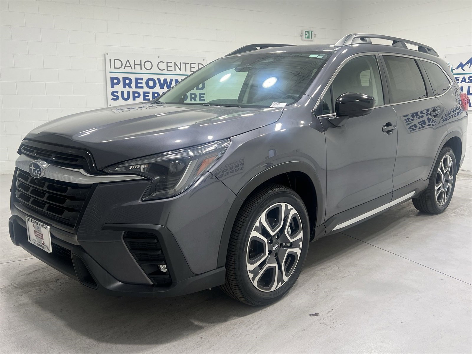 Certified 2024 Subaru Ascent Limited w/ Technology Package image 4