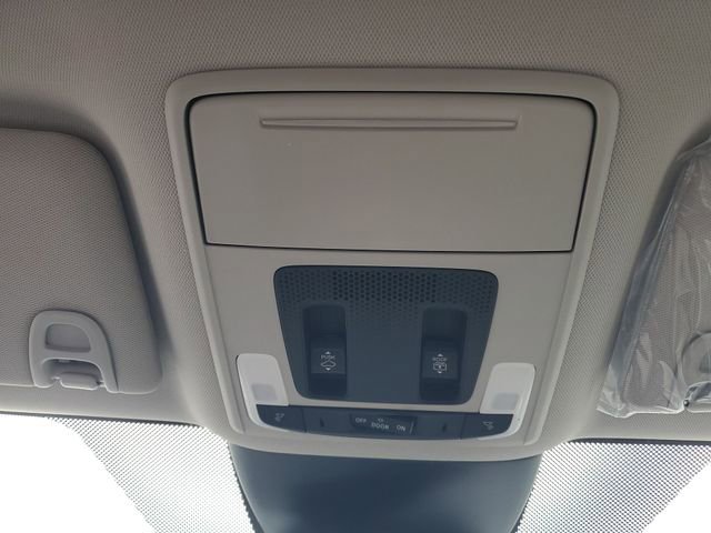 New 2025 Honda Pilot Touring image 25