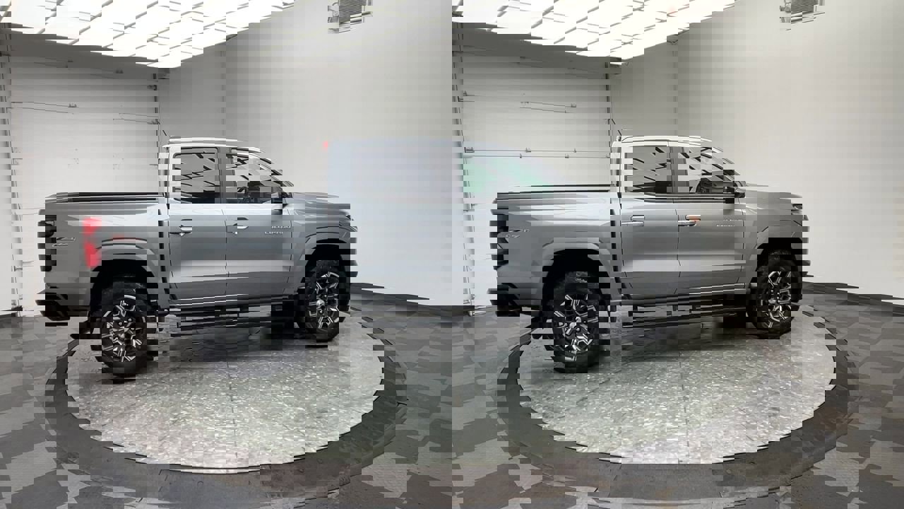 Certified 2023 Chevrolet Colorado Z71 w/ Z71 Convenience Package 2 image 42