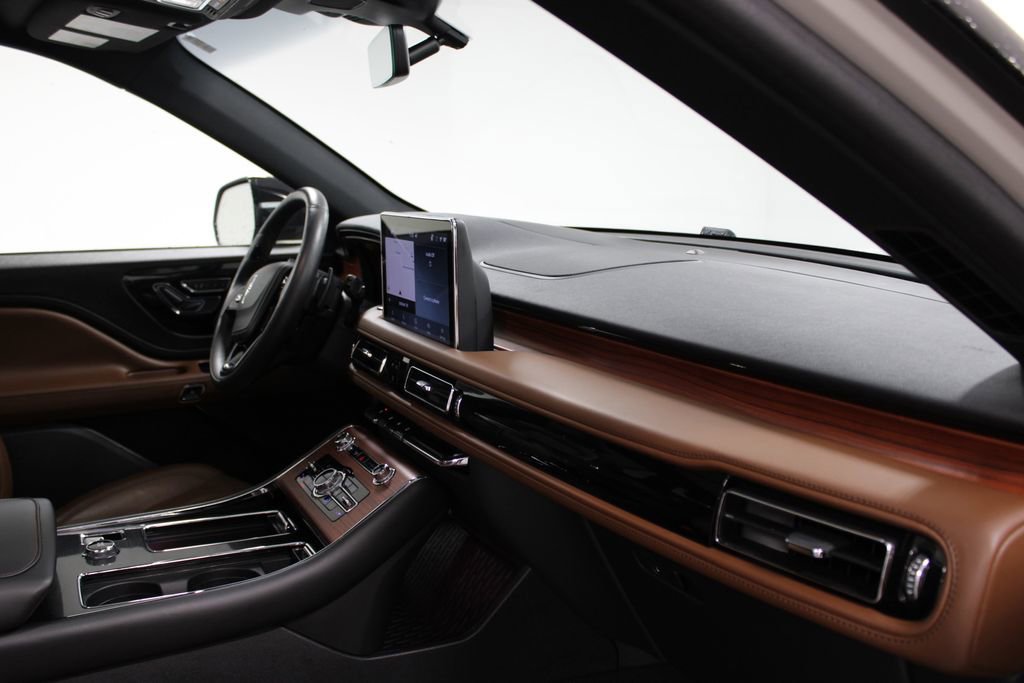 Used 2024 Lincoln Aviator Reserve w/ Equipment Group 201A image 33