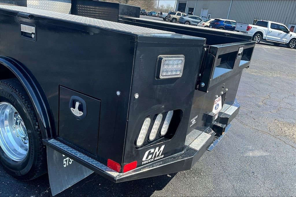 Used 2024 Ford F350 Platinum w/ FX4 Off-Road Package image 25