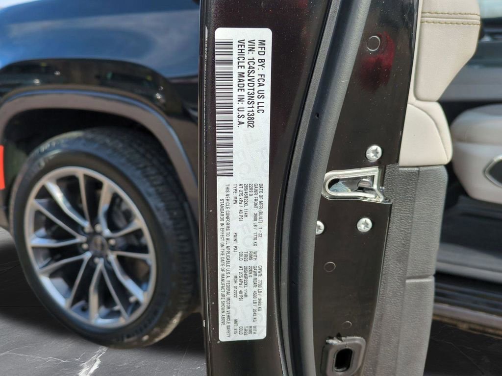 Used 2022 Jeep Wagoneer Series III w/ Premium Group I image 35