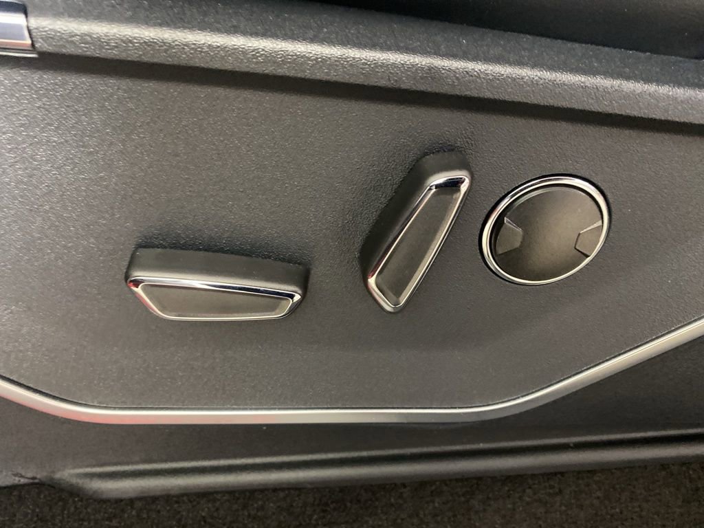 Used 2023 Ford F150 Raptor image 16