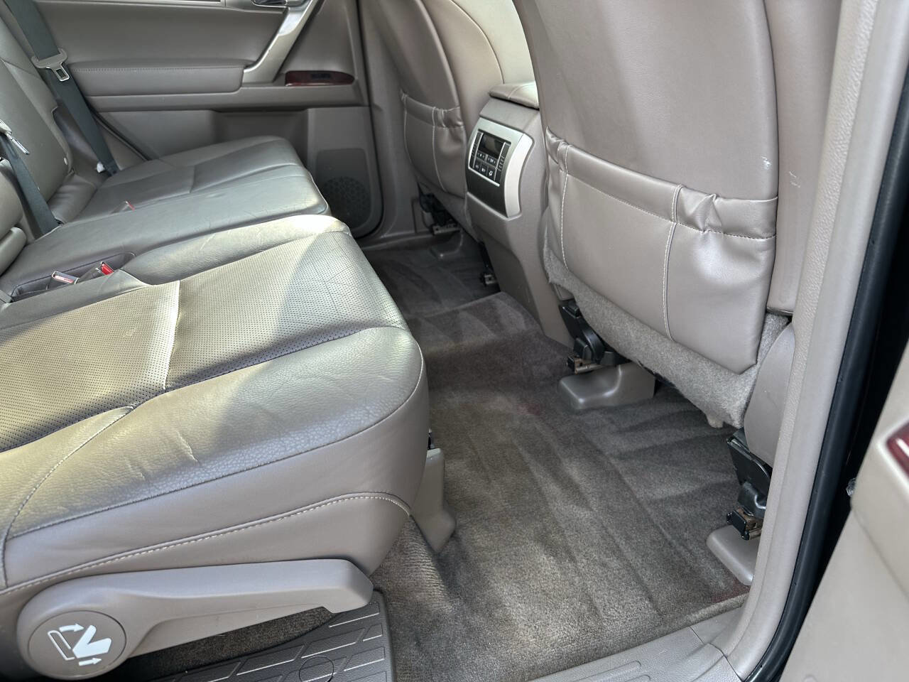 Used 2012 Lexus GX 460 image 9