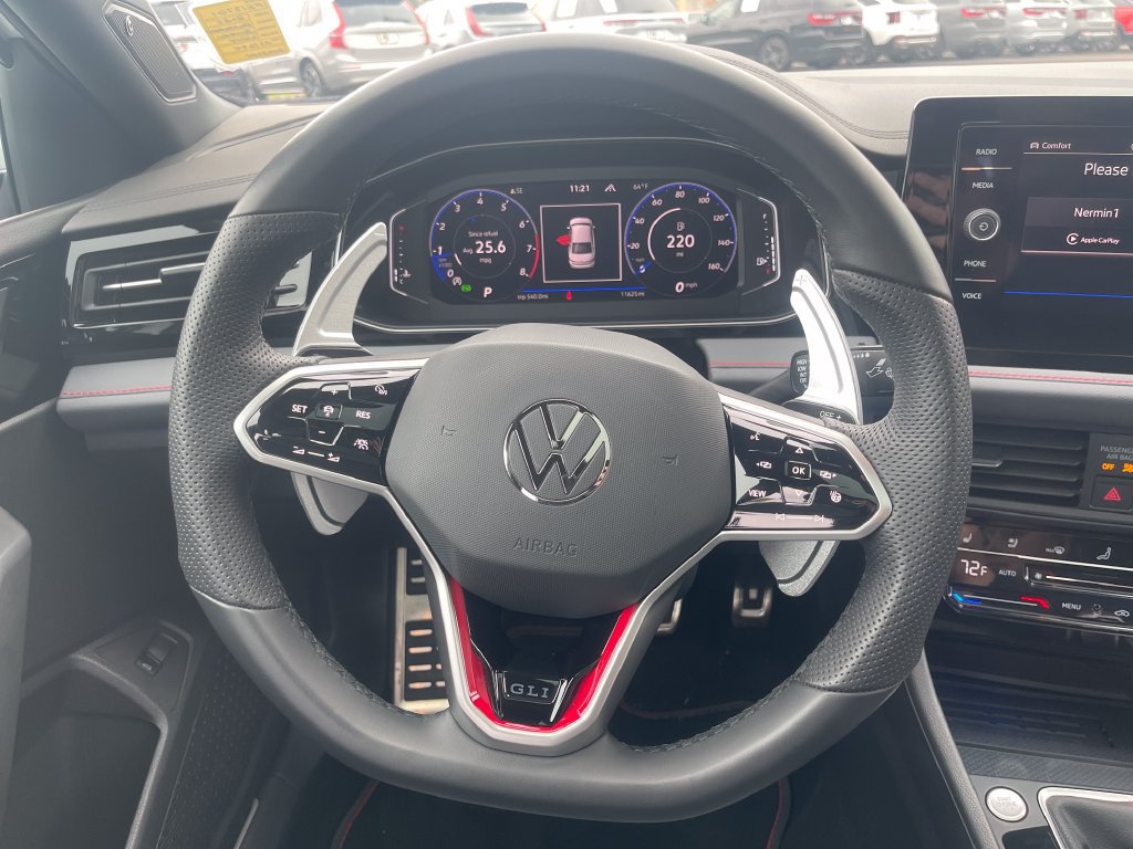 Used 2025 Volkswagen Jetta GLI Autobahn FWD image 21