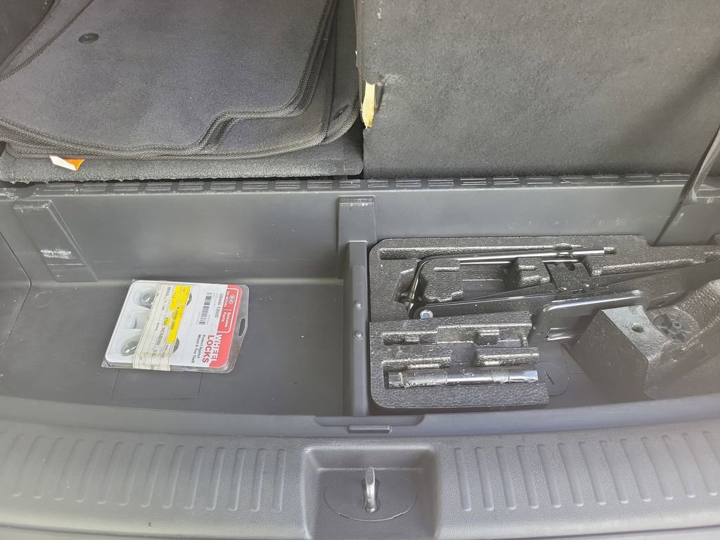 Used 2019 Kia Sorento EX image 14