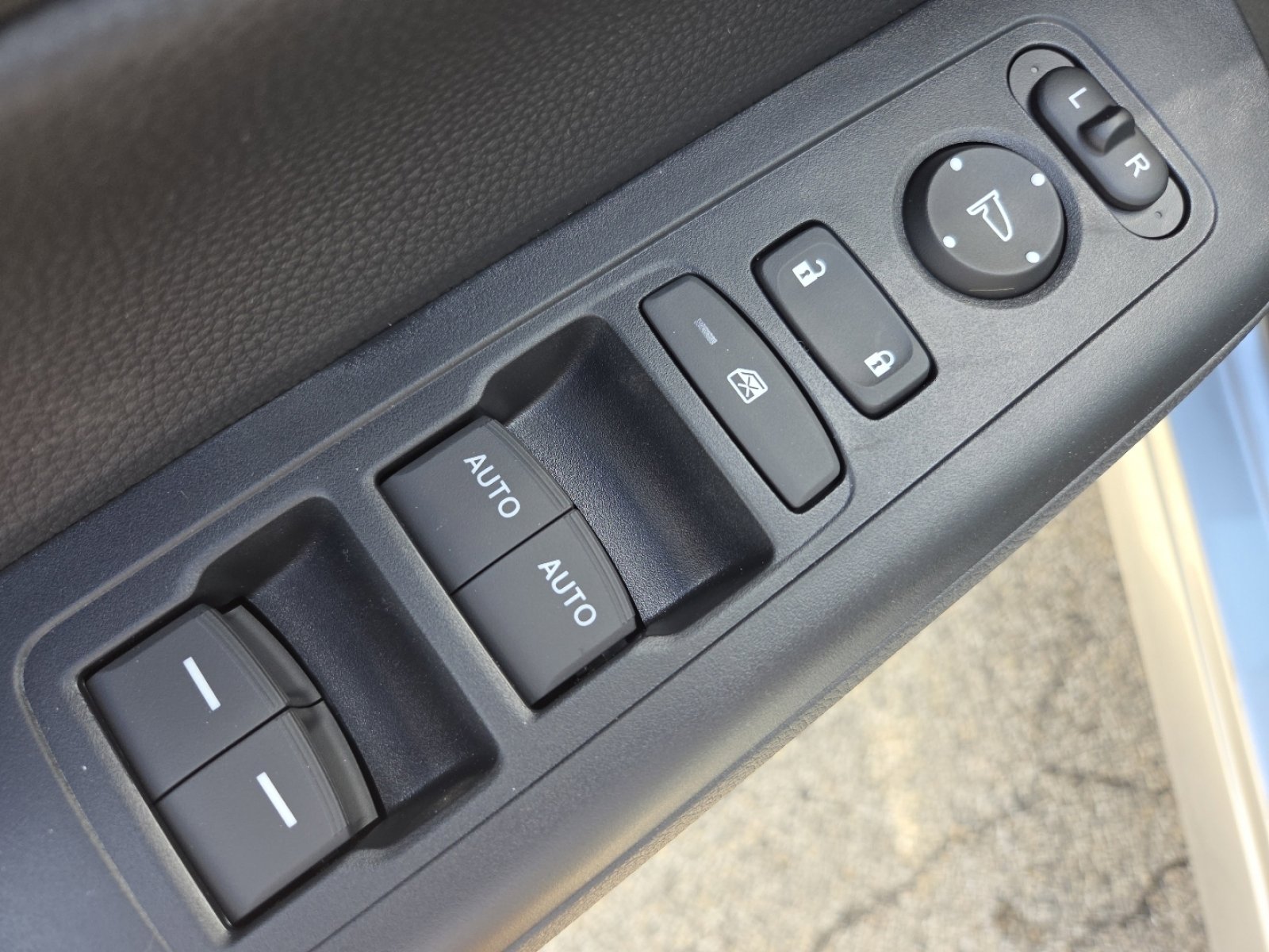 New 2026 Honda CR-V EX image 26