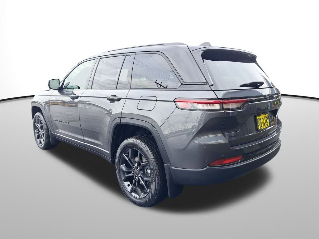 New 2025 Jeep Grand Cherokee Limited w/ MOPAR Finishing Package image 3