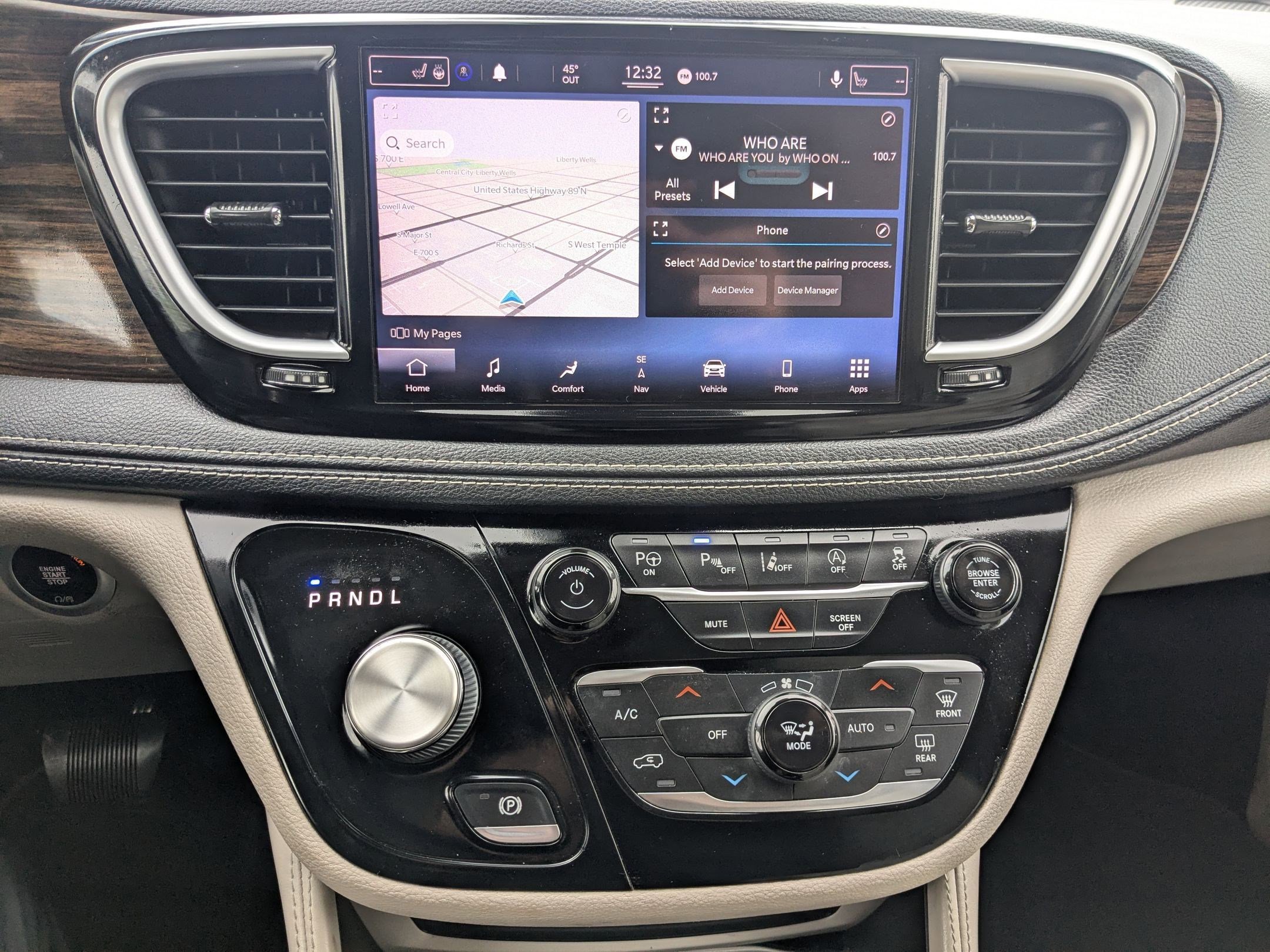 Used 2021 Chrysler Pacifica Limited w/ Premium & Safety Sphere Group AWD/4WD image 23