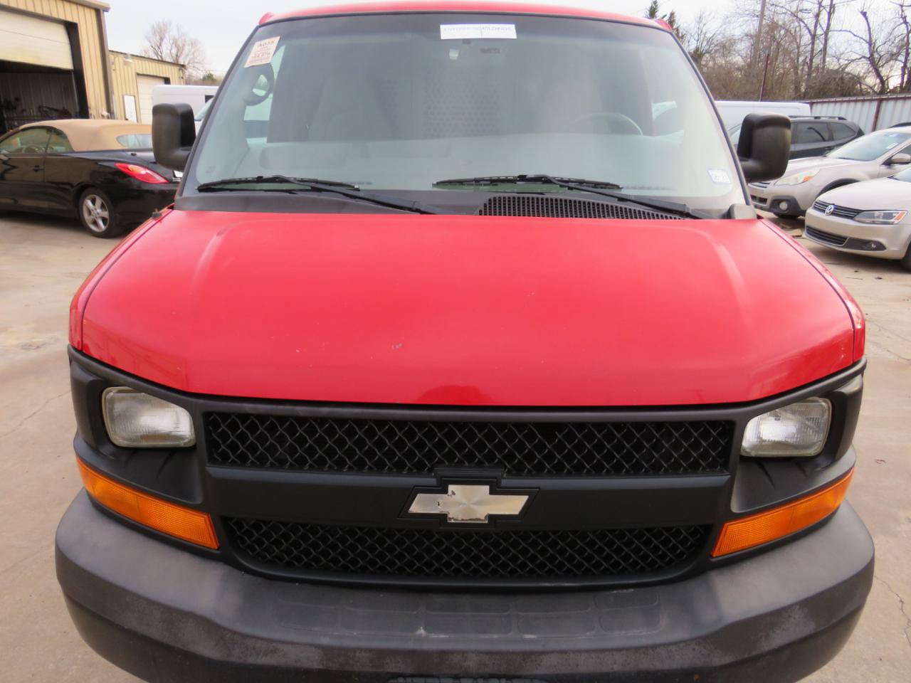 Used 2009 Chevrolet Express 2500 RWD image 2