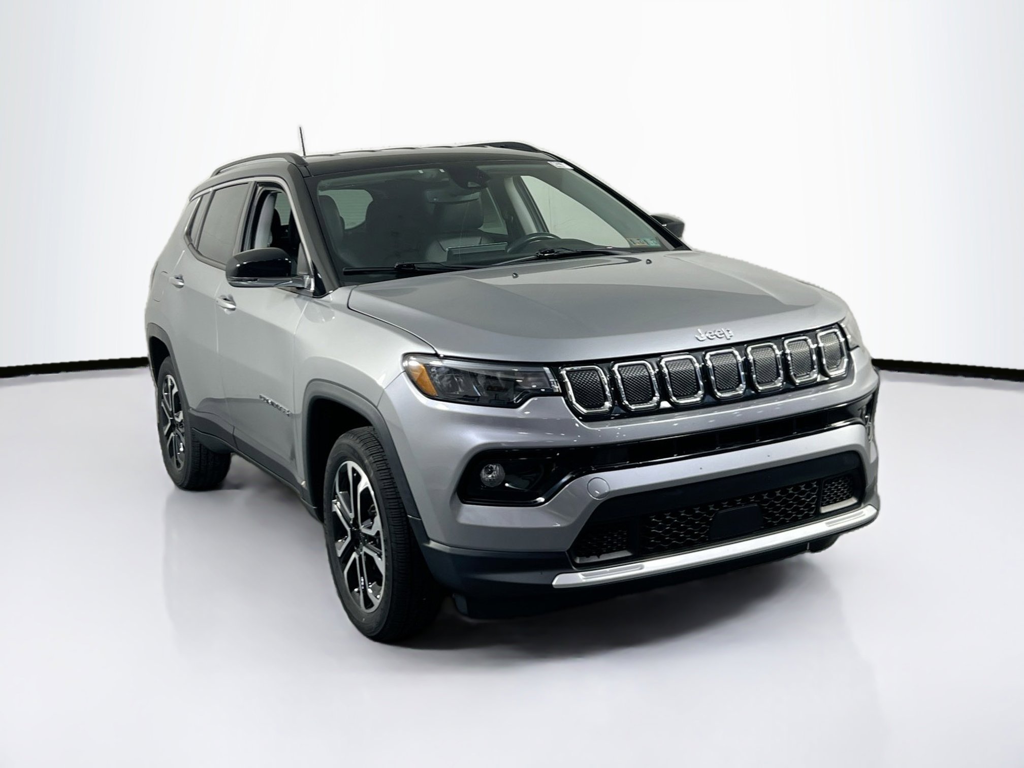 Used 2022 Jeep Compass Limited AWD/4WD image 3