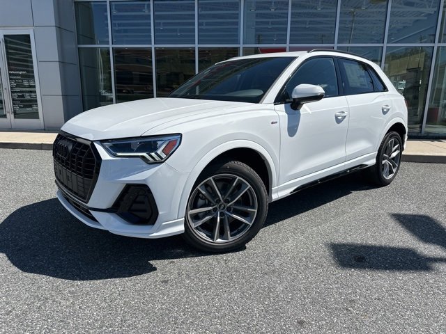 New 2025 Audi Q3 2.0T Premium