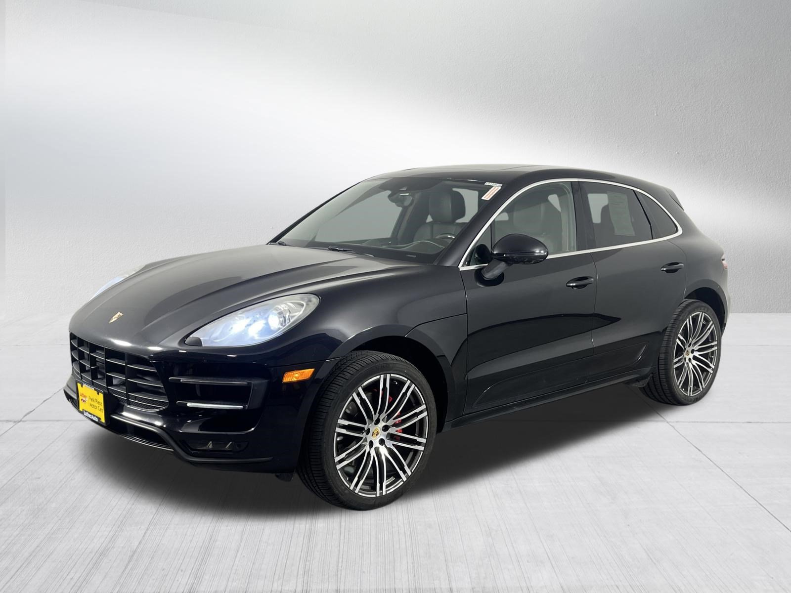 Used 2016 Porsche Macan Turbo AWD/4WD image 3