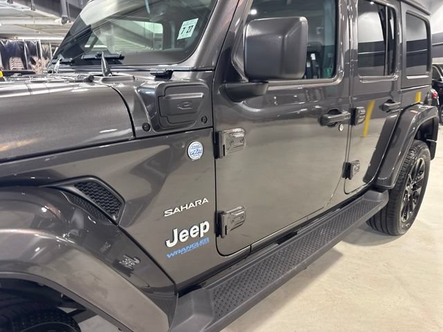 Used 2022 Jeep Wrangler Unlimited Sahara w/ Cold Weather Group AWD/4WD image 4