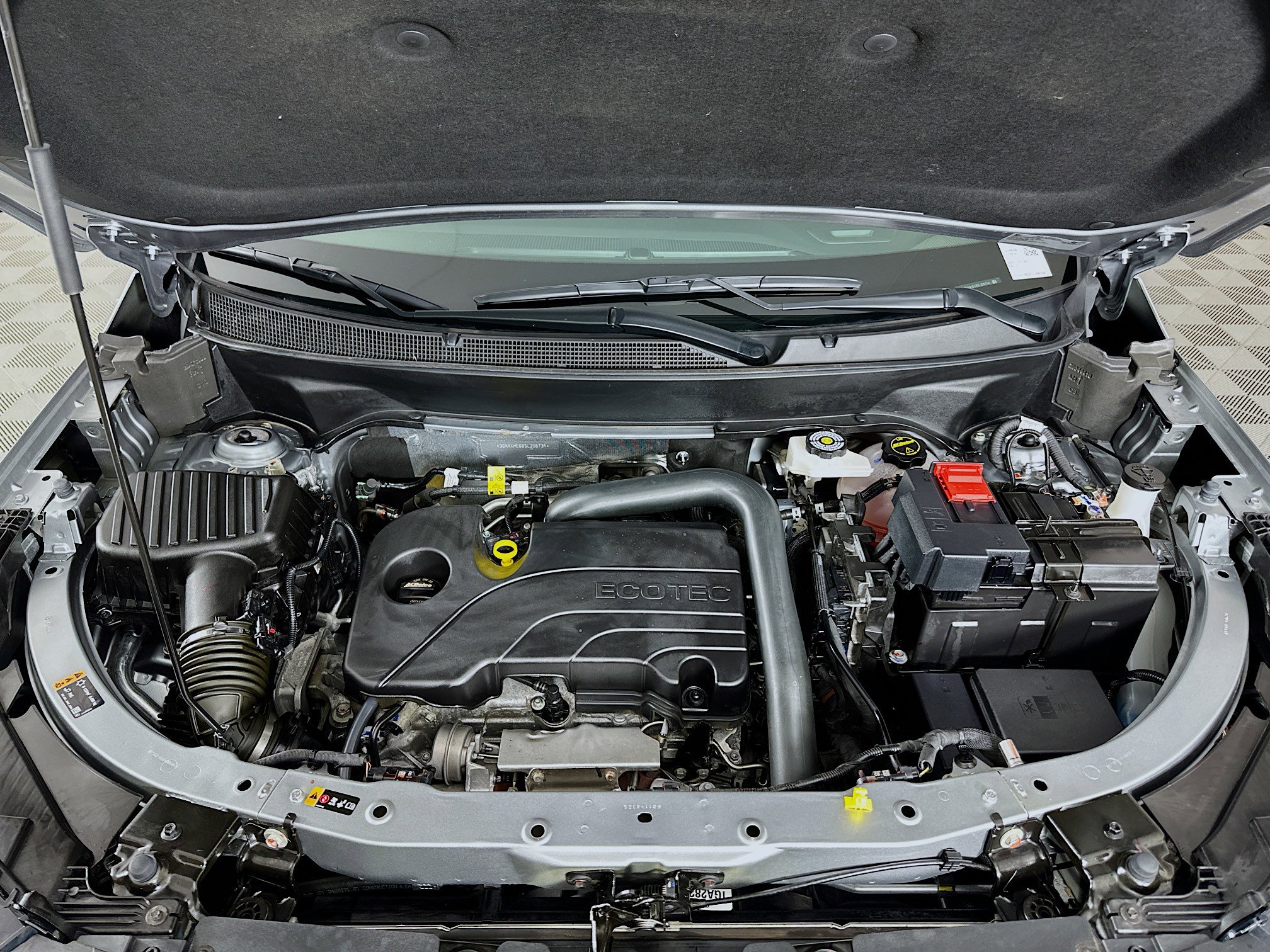 Used 2025 Chevrolet Equinox LT FWD image 32