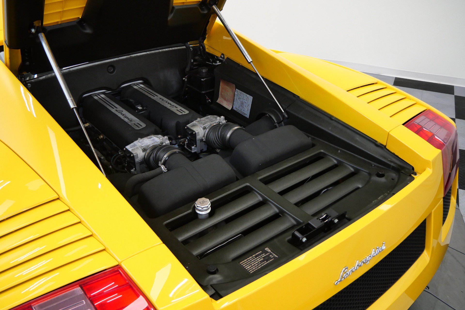 Used 2004 Lamborghini Gallardo AWD/4WD image 36
