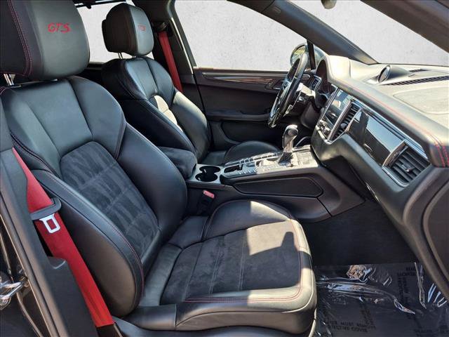 Used 2017 Porsche Macan GTS AWD/4WD image 22