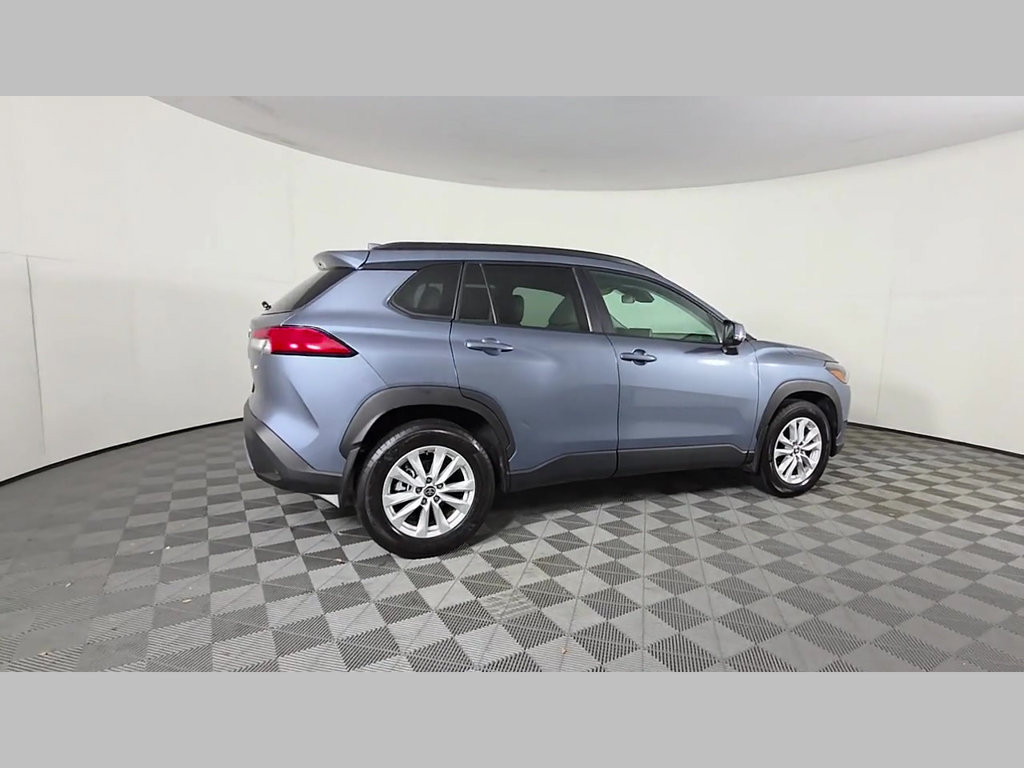Used 2023 Toyota Corolla Cross LE FWD image 37