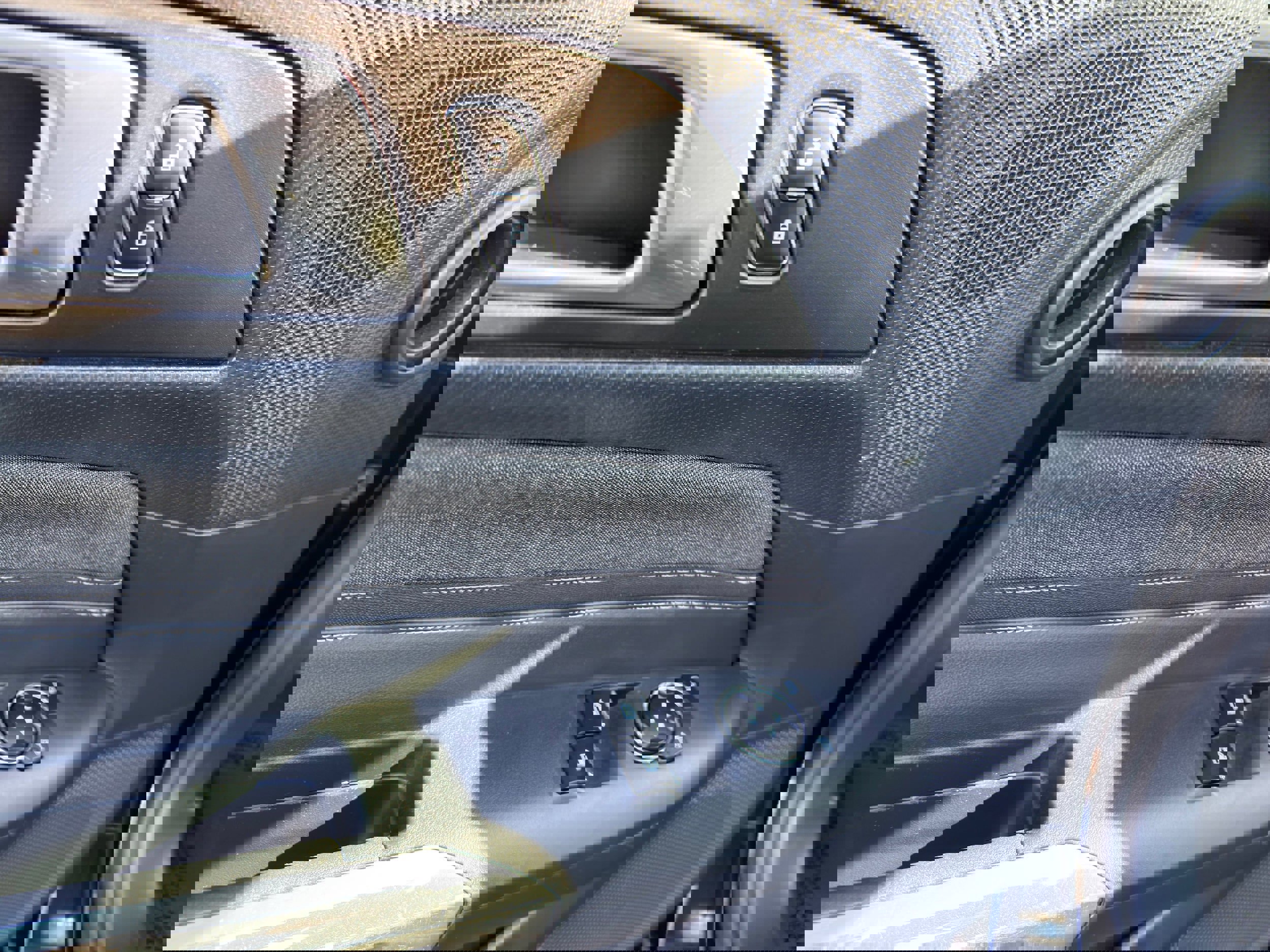 Used 2024 Ford Mustang Ecoboost image 17