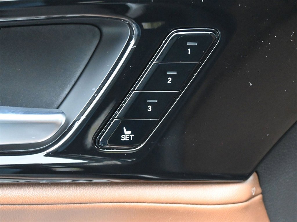 Used 2024 Acura MDX SH-AWD w/ Technology Package image 6