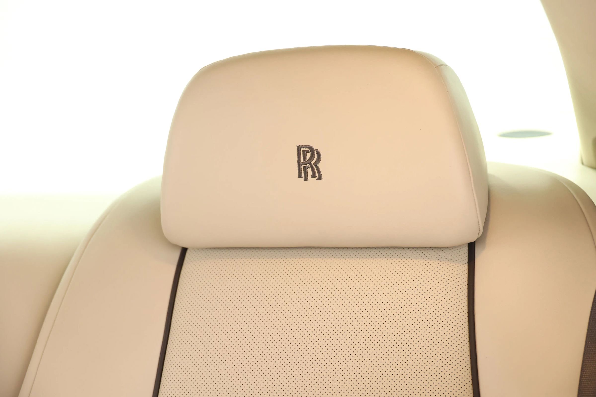 Used 2014 Rolls-Royce Wraith image 64
