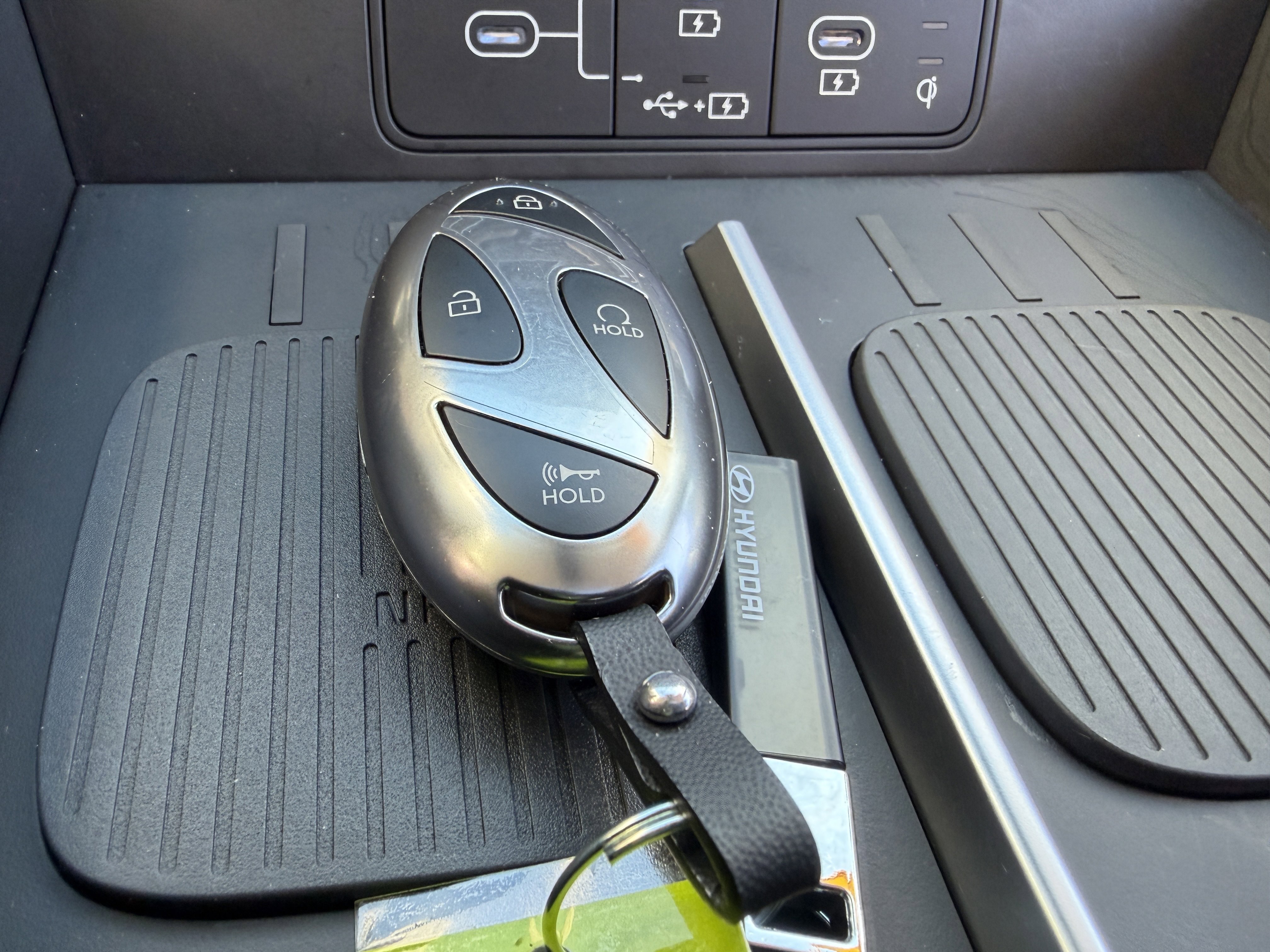 Used 2025 Hyundai Santa Fe XRT image 46