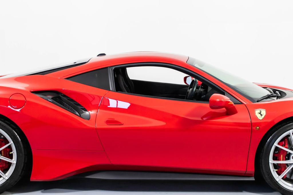 Used 2019 Ferrari 488 Pista Coupe image 31