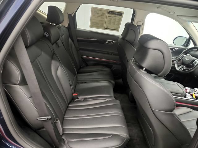 Used 2025 Genesis GV80 2.5T Standard AWD/4WD image 32