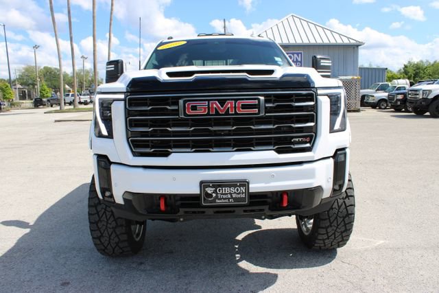 Used 2025 GMC Sierra 2500 AT4 w/ AT4 Premium Plus Package AWD/4WD image 2