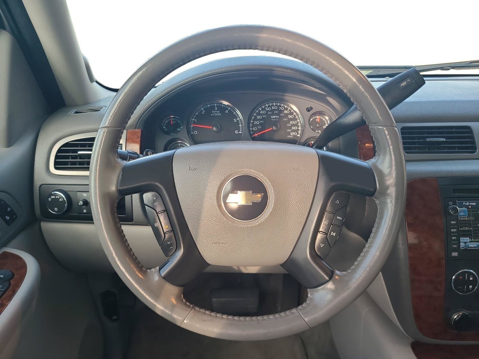 Used 2008 Chevrolet Avalanche LTZ w/ LTZ Preferred Equipment Group RWD image 12