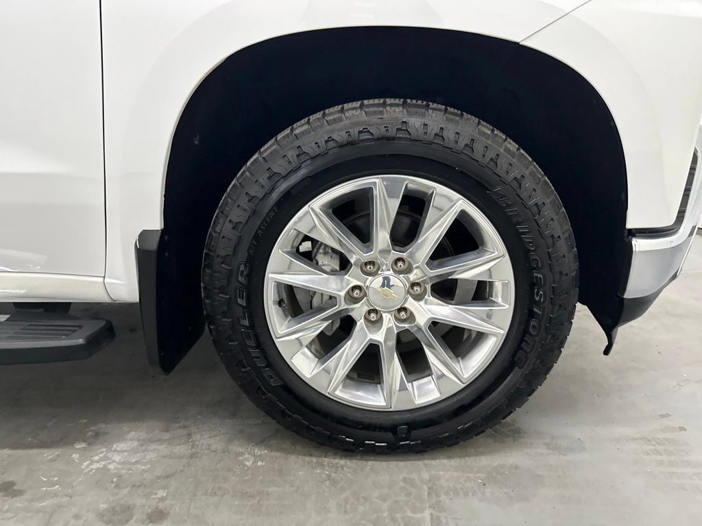 Used 2019 Chevrolet Silverado 1500 LTZ w/ LTZ Premium Package AWD/4WD image 60