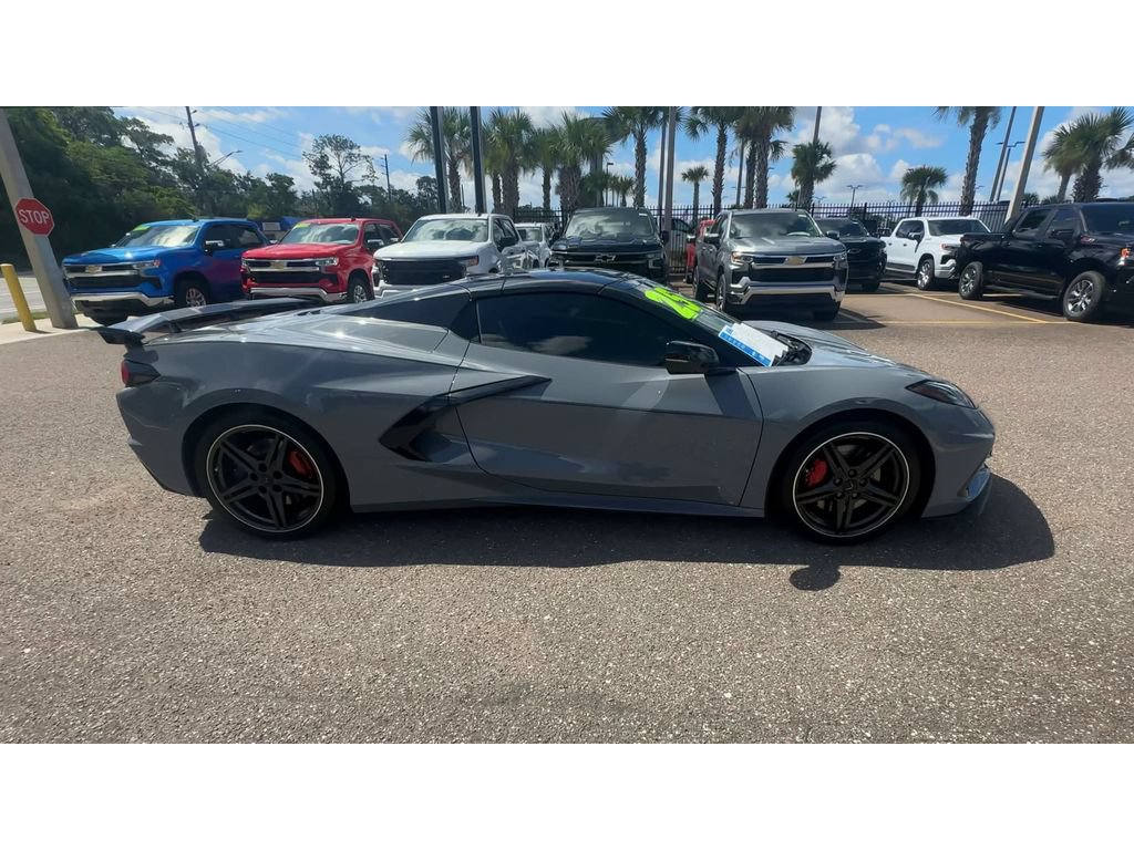 Used 2025 Chevrolet Corvette Stingray Premium Conv w/ Z51 Performance Package RWD image 9
