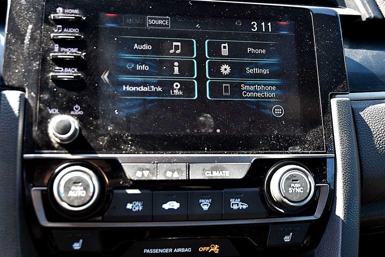 Used 2020 Honda Civic EX image 24