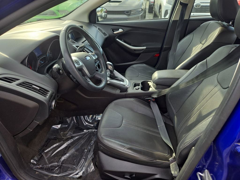 Used 2014 Ford Focus SE w/ Equipment Group 201A image 10
