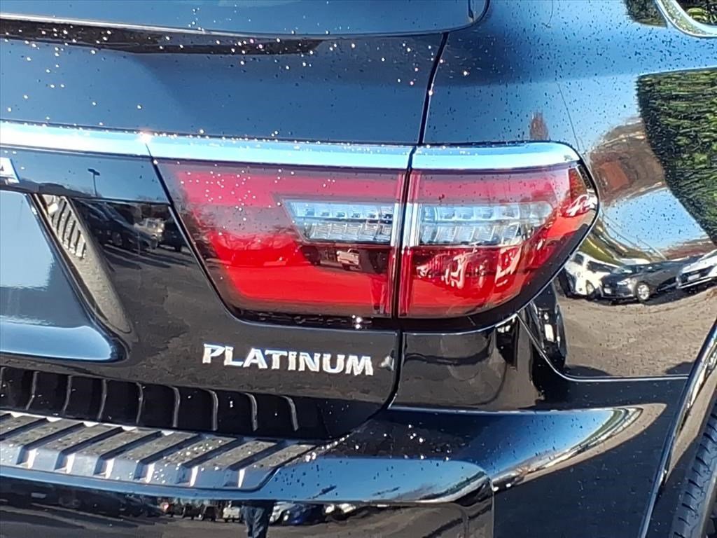 Used 2024 Nissan Armada Platinum w/ Captain's Chairs Package image 8