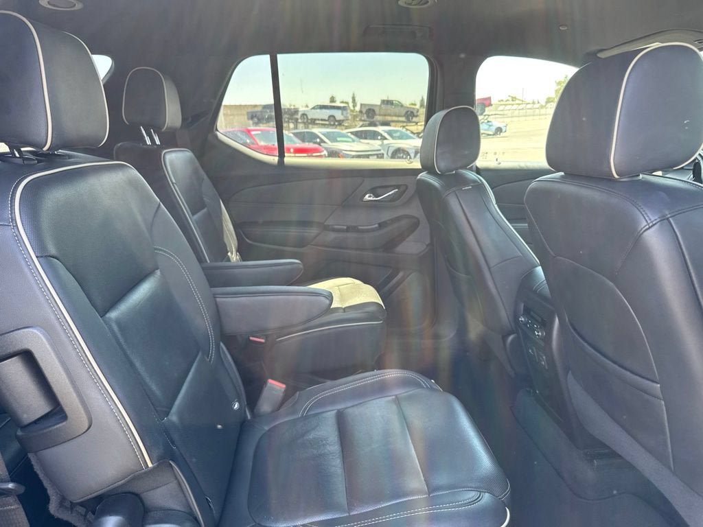 Used 2023 Chevrolet Traverse Premier AWD/4WD image 10