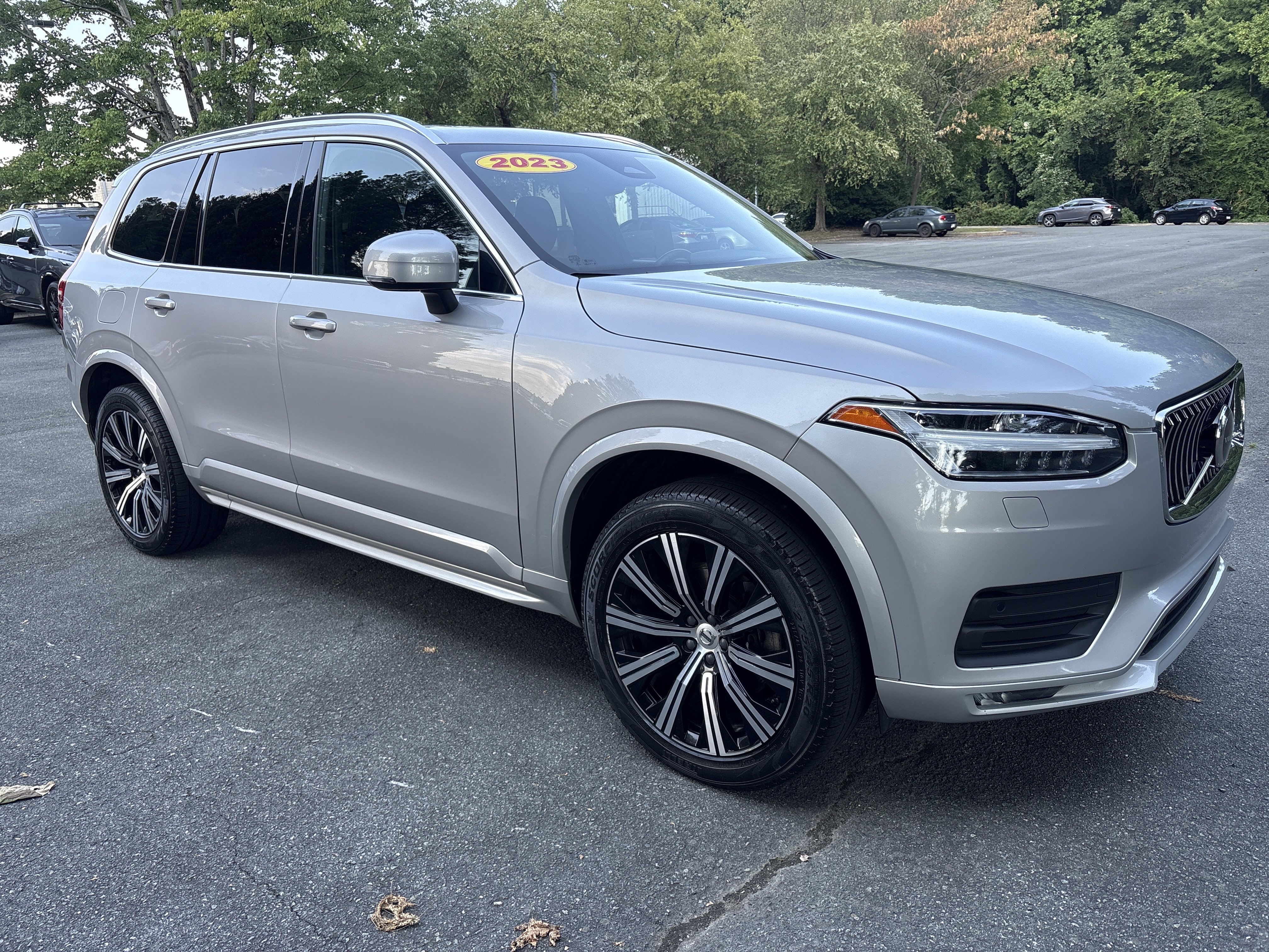Used 2023 Volvo XC90 B5 Core w/ Protection Package Premier AWD/4WD image 3