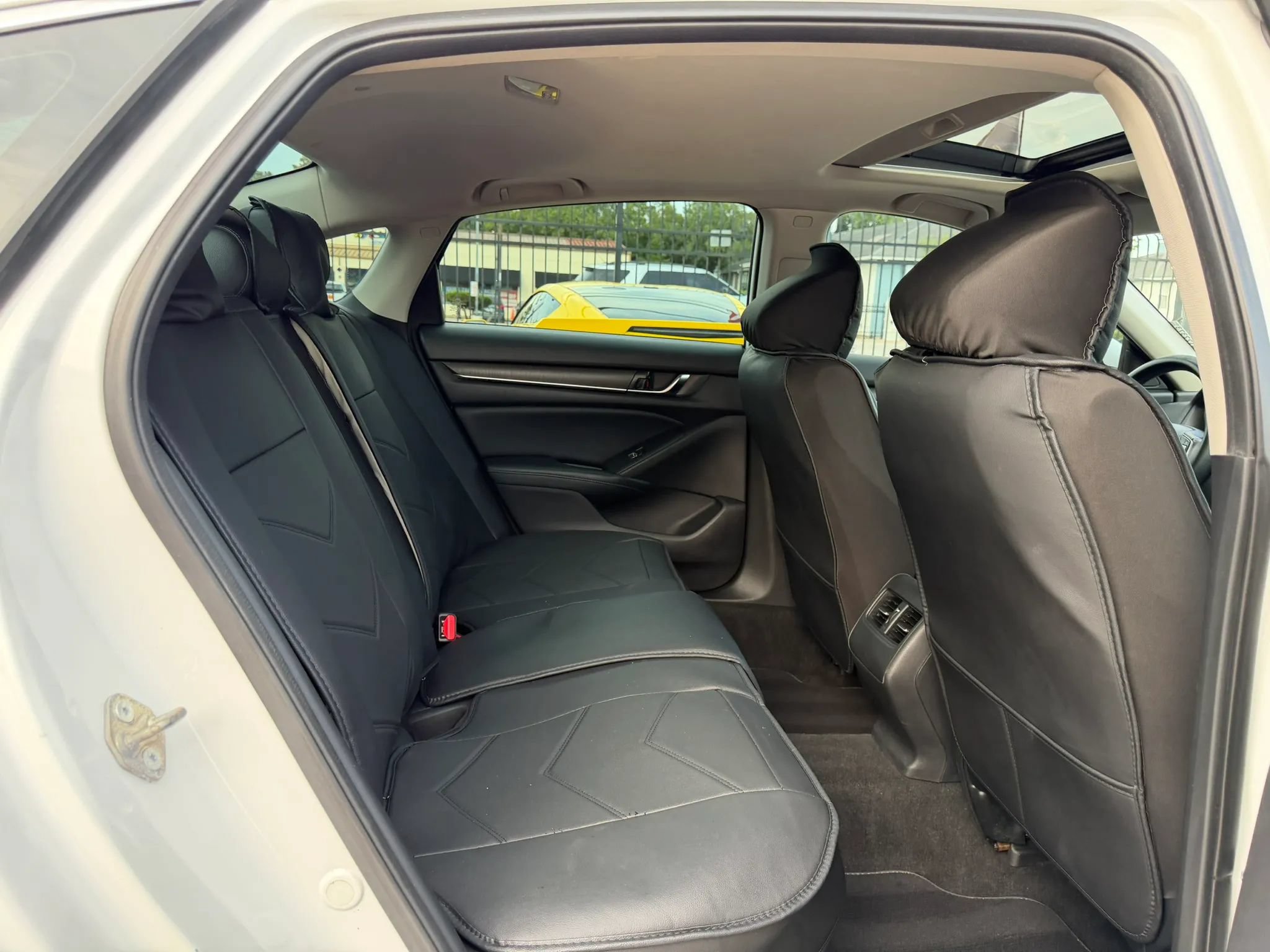 Used 2018 Honda Accord EX-L image 26