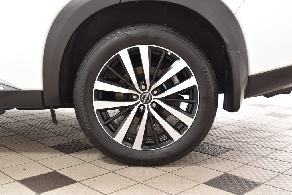 Used 2025 Nissan Pathfinder Platinum w/ Cargo Package AWD/4WD image 23